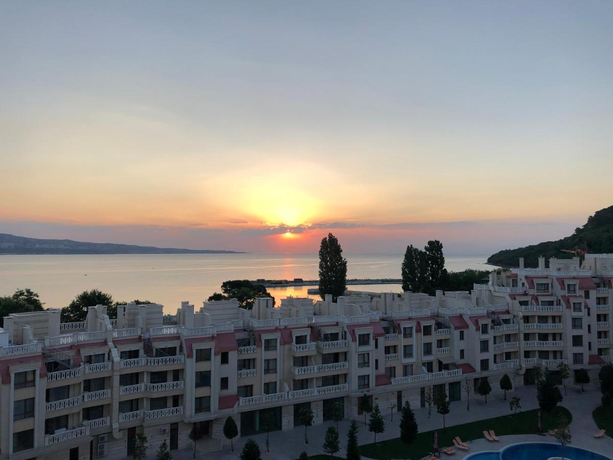 East From Paradise Apartment 瓦爾納 外观 照片
